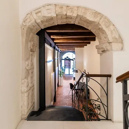 Deluxe In Palazzo Storico - Centro - Porto Vecchio Lägenhet